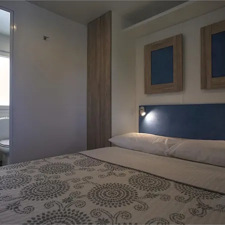Camp Rehut Holiday park 3*