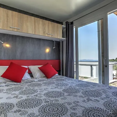 Camp Rehut Муртер