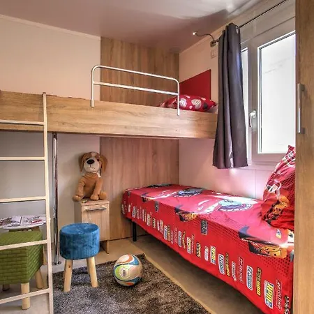 Prázdninový areál Camp Rehut 3*
