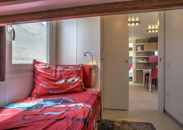 Camp Rehut 무르테르