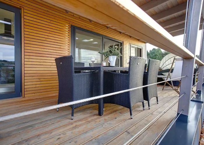 Vakantiepark Camp Rehut 3*